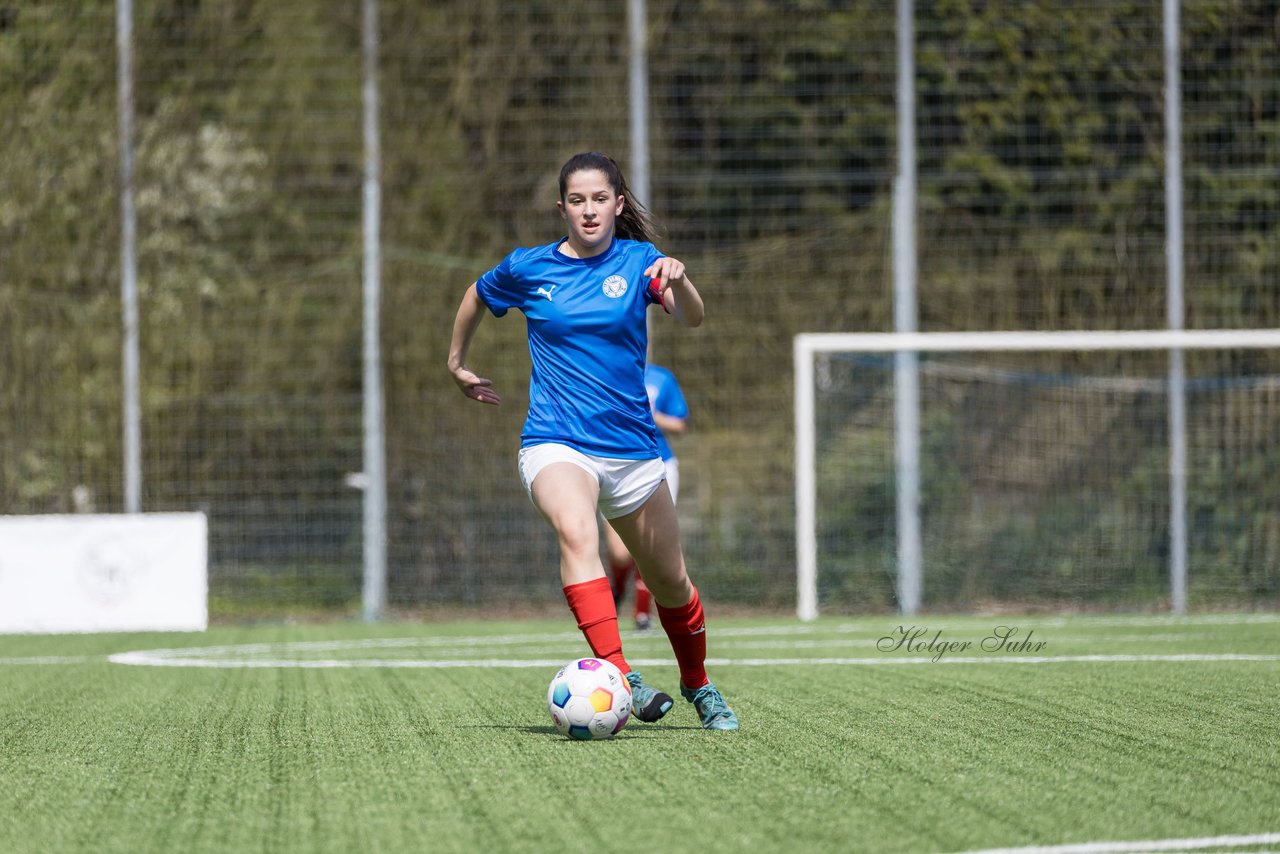 Bild 175 - wBJ SH-Pokalfinale  Holstein-Kiel - SV Viktoria : Ergebnis: 1:0